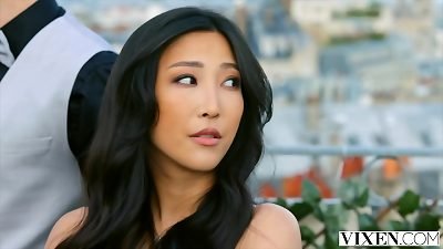 VIXEN uber-sexy model Emiri is great for pink cigar