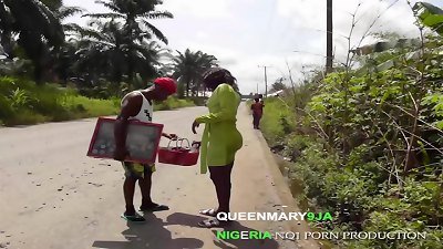QUEENMARY9JA- splendid housewife nailed a jewelry hawker she met on her way.